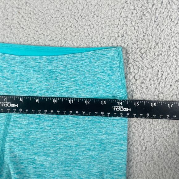 Beyond Yoga Women's Large Green 18.5in Inseam Capri Leggings - Picture 4 of 9